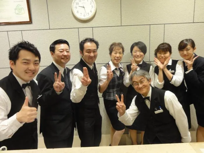 レストランスタッフ