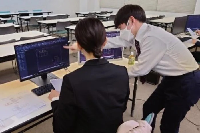 中途 図面作成スタッフ【未経験応募可】
