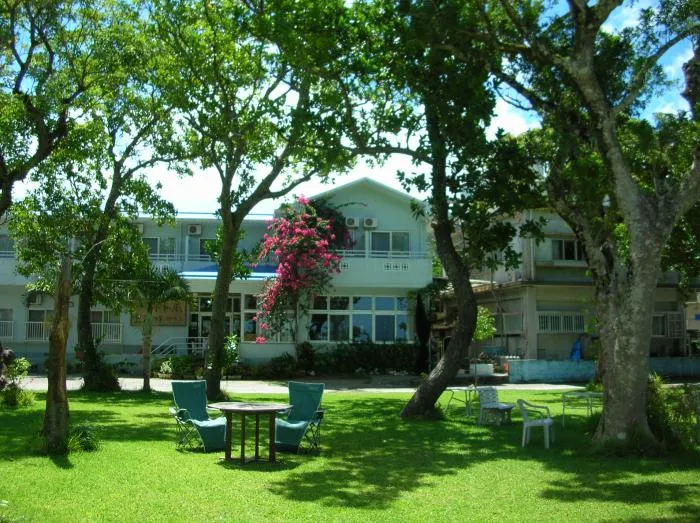 沖縄県の離島、西表島にある海人一家の民宿スタッフさん募集