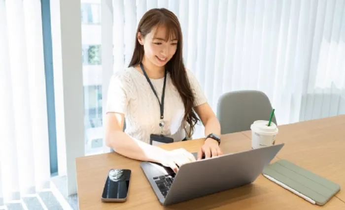 【急募】岡山市北区／営業アシスタント［契約社員・未経験者歓迎