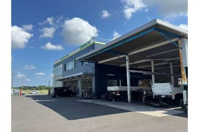 中途　中古自動車・トラックの整備士【要資格】