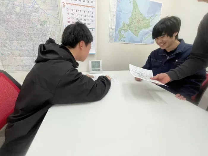 月給25万以上可。賞与あり。営業補助業務(電気設備工事会社)