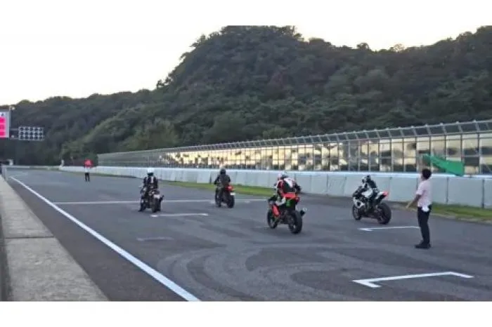 中途 サーキット場のコース運営スタッフ【未経験応募可】